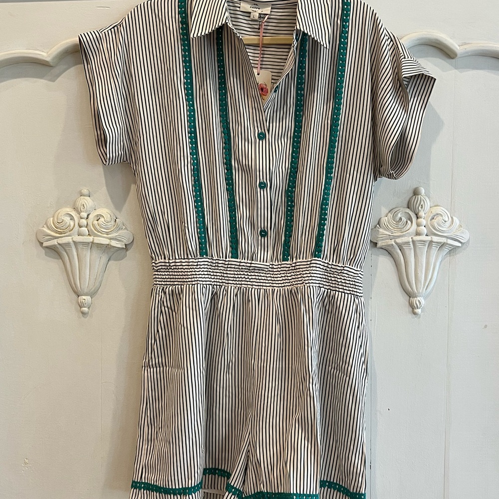 NWT Entro Striped Short Sleeve Romper with Green trim Large Boutique
